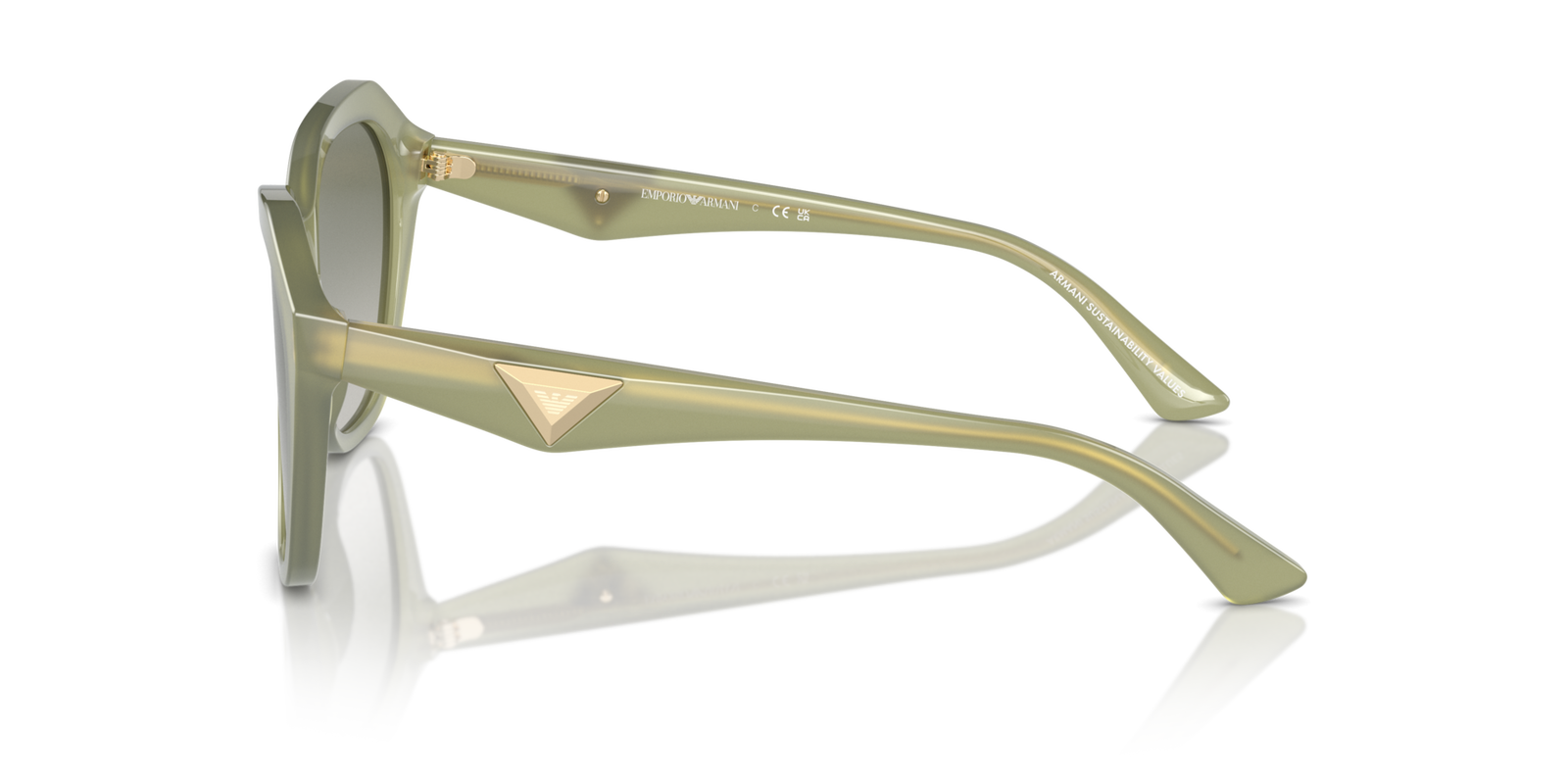 Das Bild zeigt die Sonnenbrille EA4221 61168E von der Marke Emporio Armani in grün.