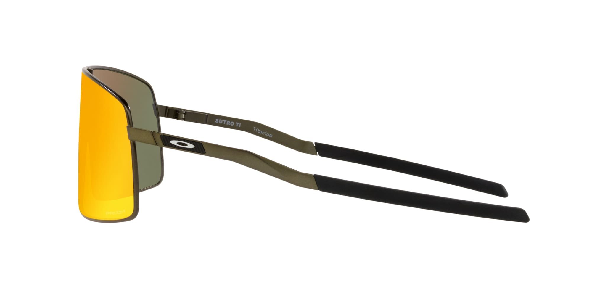 Das Bild zeigt die Sonnenbrille OO6013 02 von der Marke Oakley in carbon.