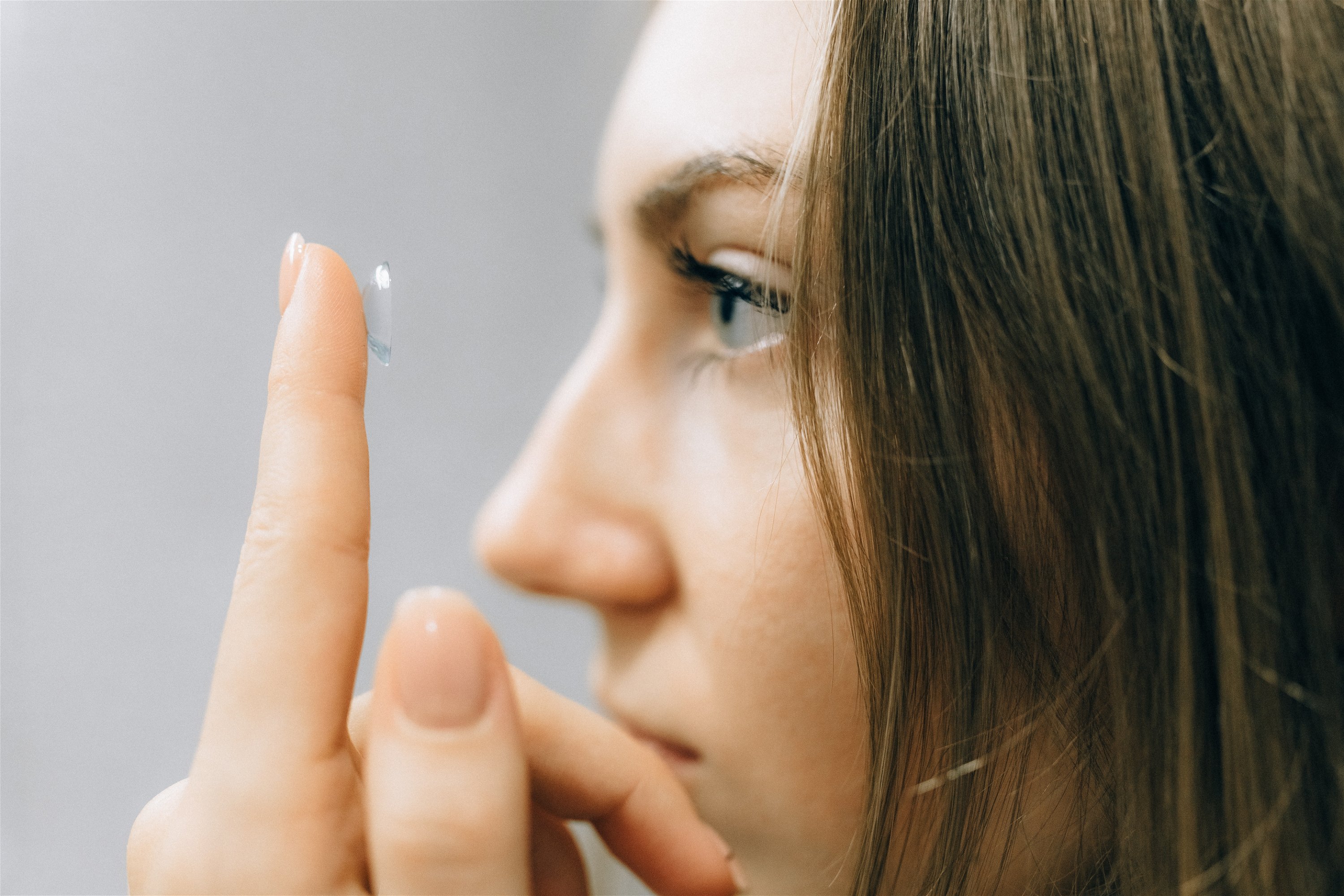 Kontaktlinsen einsetzen - Tipps zum Umgang mit Kontaktlinsen