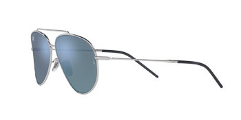 Das Bild zeigt die Sonnenbrille 0101S 003/GA von der Marke Ray Ban in Silber.