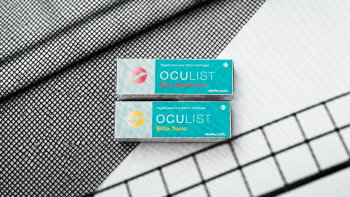 Zu sehen sind zwei Oculist-Kontaktlinsen Schachteln