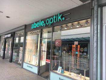 Das Bild zeigt den Eingang unserer Filiale in Sulzbach.