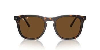 Das Bild zeigt die Sonnenbrille RB2210 902/57 von der Marke Ray-Ban in Havanna.