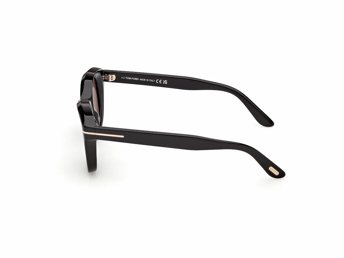 Zu sehen ist die Sonnenbrille FT1344 01A in glänzend schwarz von der Marke Tom Ford.