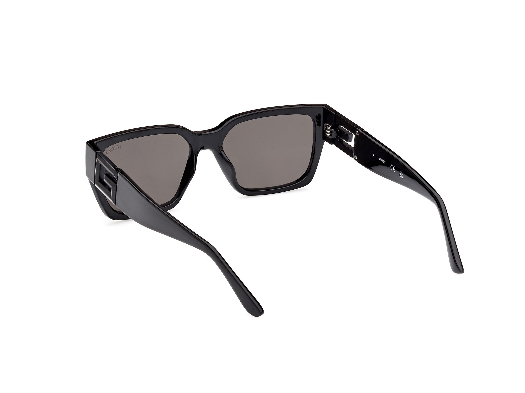 Das Bild zeigt die Sonnenbrille GU7886 01A von der Marke Guess in schwarz.