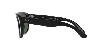 Das Bild zeigt die Sonnenbrille RBR0501S 6677VR von der  Marke Ray Ban in schwarz.