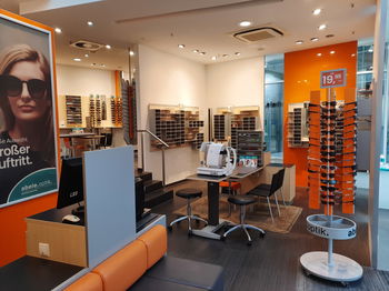 Das Bild zeigt den innenbereich unserer Filiale in Remscheid im Allee-Center.