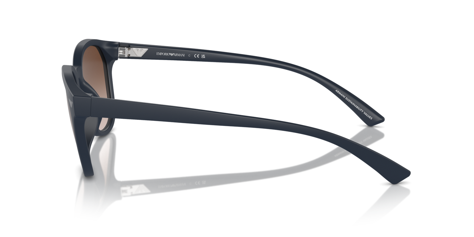 Das Bild zeigt die Sonnenbrille EA4225U 508813 von der Marke Emporio Armani in blau.