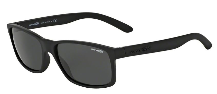 Das Bild zeigt die Sonnenbrille AN4185 447/87 SLICKSTER von der Marke Arnette in schwarz rubber.