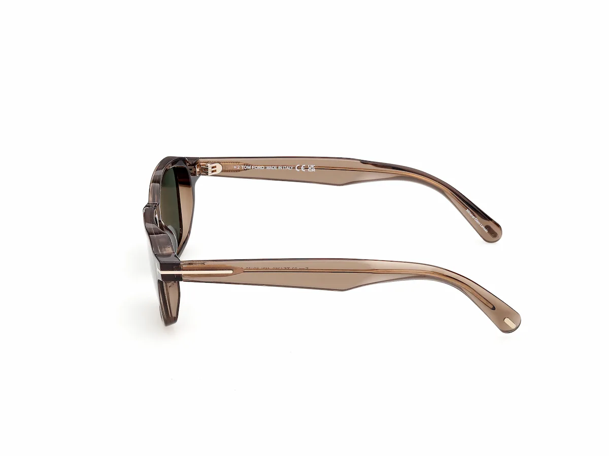 Zu sehen ist die Sonnenbrille FT1359 45N in Hellbraun von der Marke Tom Ford.