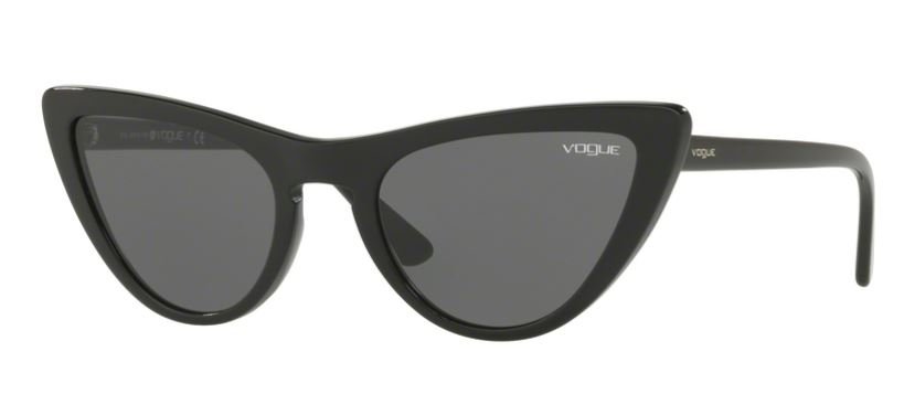 Das Bild zeigt die Sonnenbrille VO5211S W44/87 von der Marke Vogue in schwarz.