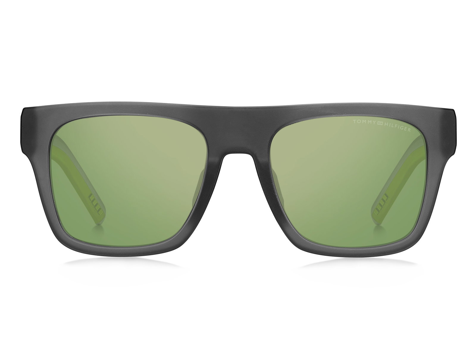 Das Bild zeigt die rechteckige Sonnenbrille TH 1976/S FRE für Herren von der Marke Tommy Hilfiger in matt grau mit grünen Gläsern von vorne