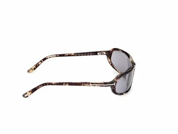 Zu sehen ist die Sonnenbrille FT1400 56A von der Marke Tom Ford