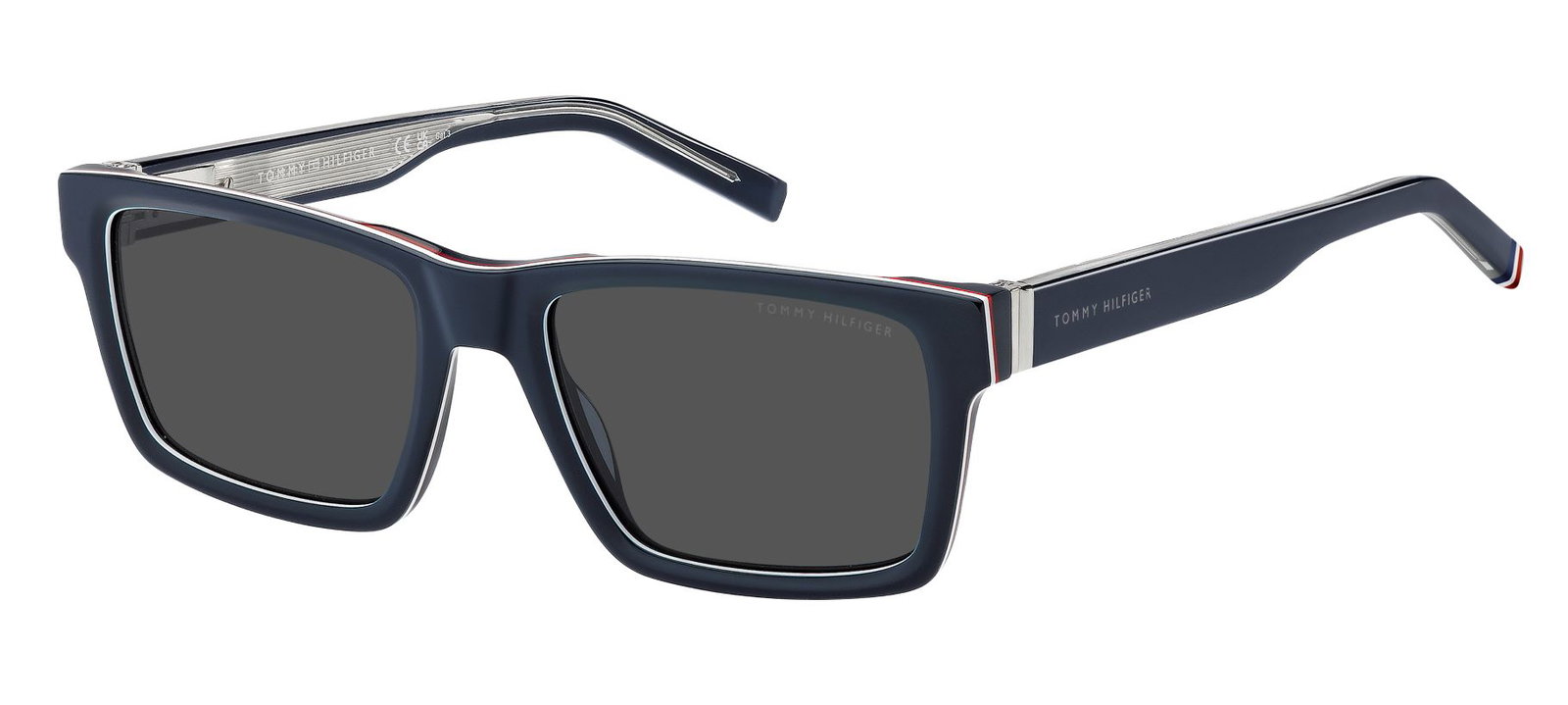 Zu sehen ist die Sonnenbrille von Tommy Hilfiger in der Farbe Blau.