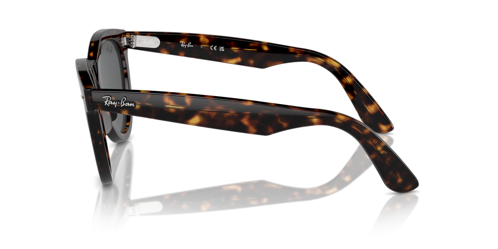 Das Bild zeigt die Browline-Sonnenbrille Wayfarer RB2241 902/B1 von der Marke Ray Ban in braun havanna seitlich