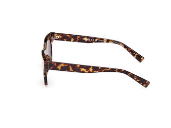 Das Bild zeigt die Sonnenbrille GU8265 52A von der Marke Guess in havana.