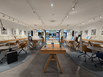 Das Bild zeigt einen Gesamteindruck von unserer Filiale in Frankfurt im Hessen-Center.