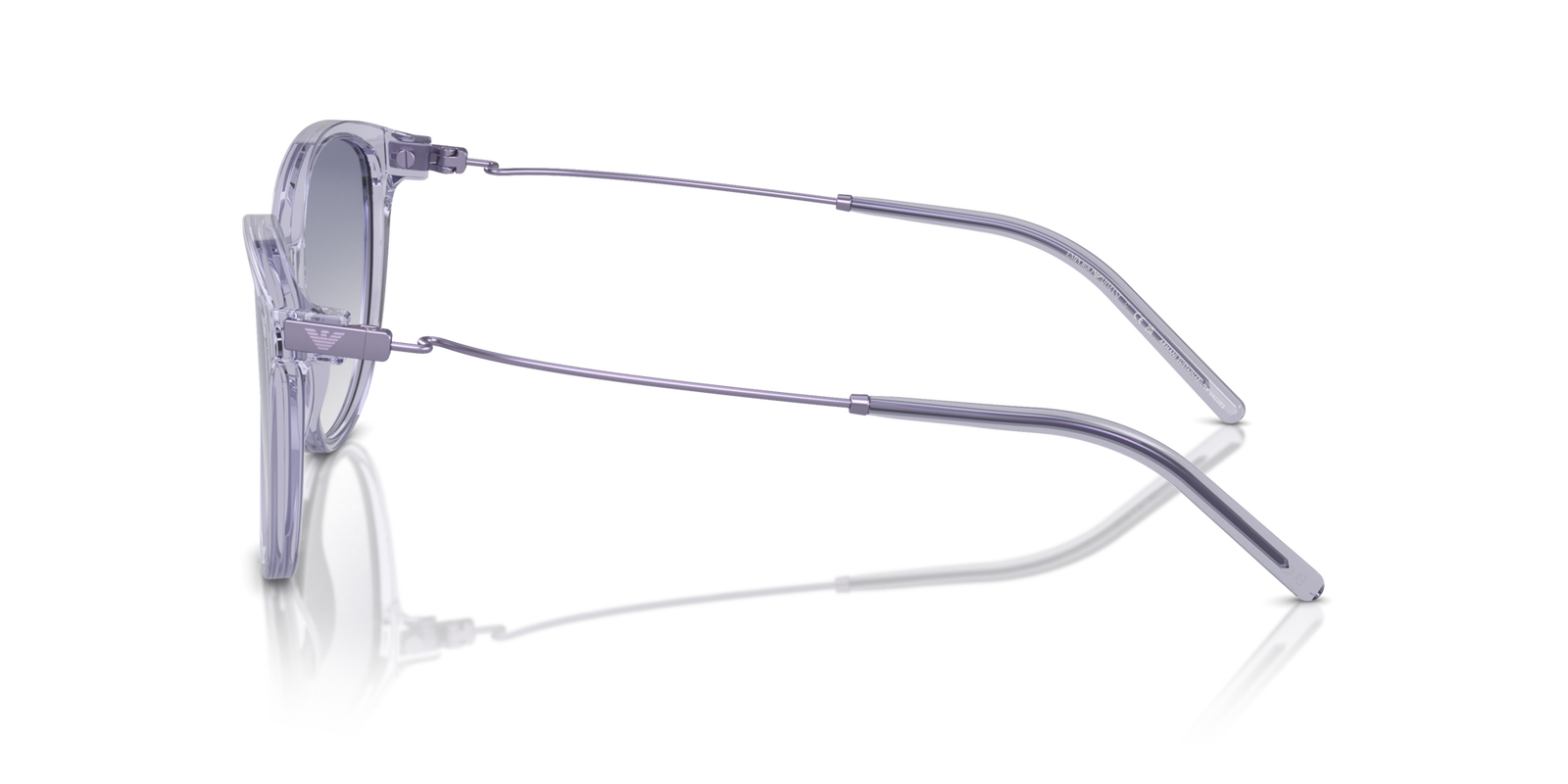 Das Bild zeigt die Sonnenbrille EA4220 611179 von der Marke Emporio Armani in flieder.