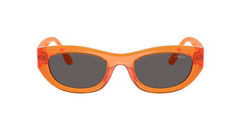 Das Bild zeigt die Sonnenbrille VO5616S von der Marke Vogue in Orange.
