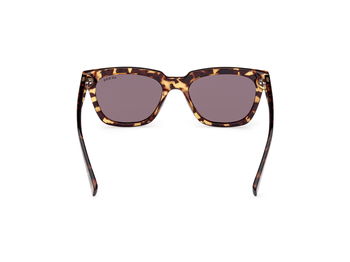 Das Bild zeigt die Sonnenbrille GU8265 52A von der Marke Guess in havana.