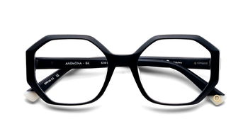 Das Bild zeigt die Korrektionsbrille Anemon BK von der Marke Etnia Barcelona in schwarz.