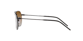 Das Bild zeigt die Sonnenbrille 0RBR0102S 002/CB von der Marke Ray Ban in schwarz.