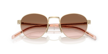 Auf diesem Bild sehen Sie die Sonnenbrille 0PR B52S von Prada in der Farbe Hellgold.