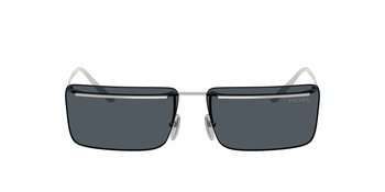 Das Bild zeigt die Prada Sonnenbrille für Herren PR C53S in Schwarz mit dunkelgrauen  Gläsern von vorne.