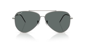 Das Bild zeigt die Sonnenbrille RBR0101S von der Marke Ray-Ban in Gunmetal.