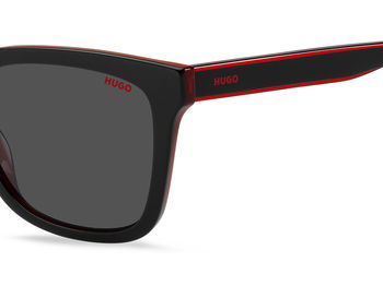 Das Bild zeigt die Sonnenbrille HG1248/S OIT von der Marke Hugo in schwarz/rot.