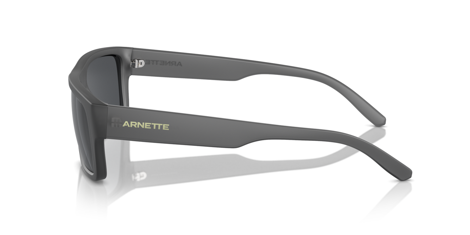 Das Bild zeigt die Sonnenbrille AN4338 278687 von der Marke Arnette in schwarz.