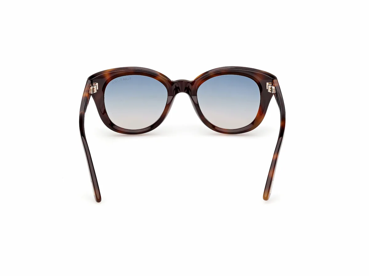 Zu sehen ist die Sonnenbrille FT1344 53P in blond havanna von der Marke Tom Ford