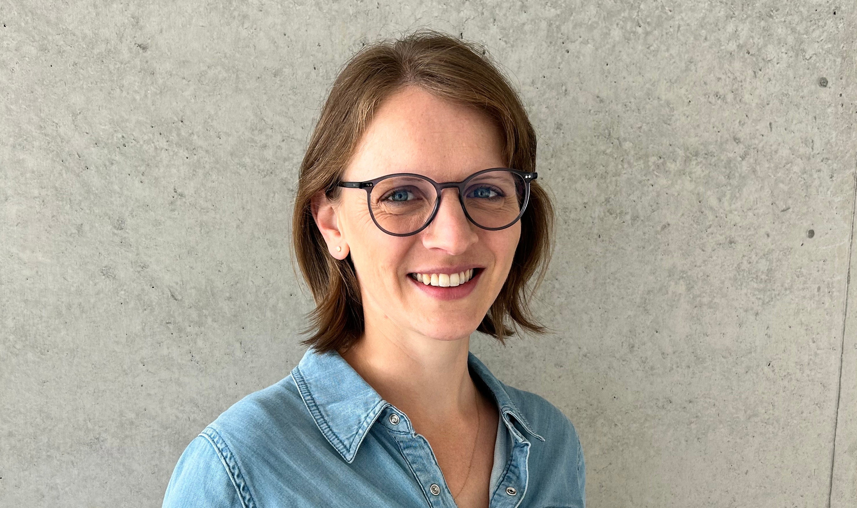 Das Bild zeigt das Gesicht einer Mitarbeiterin aus der Personalabteilung.