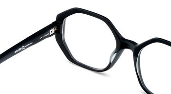 Das Bild zeigt die Korrektionsbrille Anemon BK von der Marke Etnia Barcelona in schwarz.