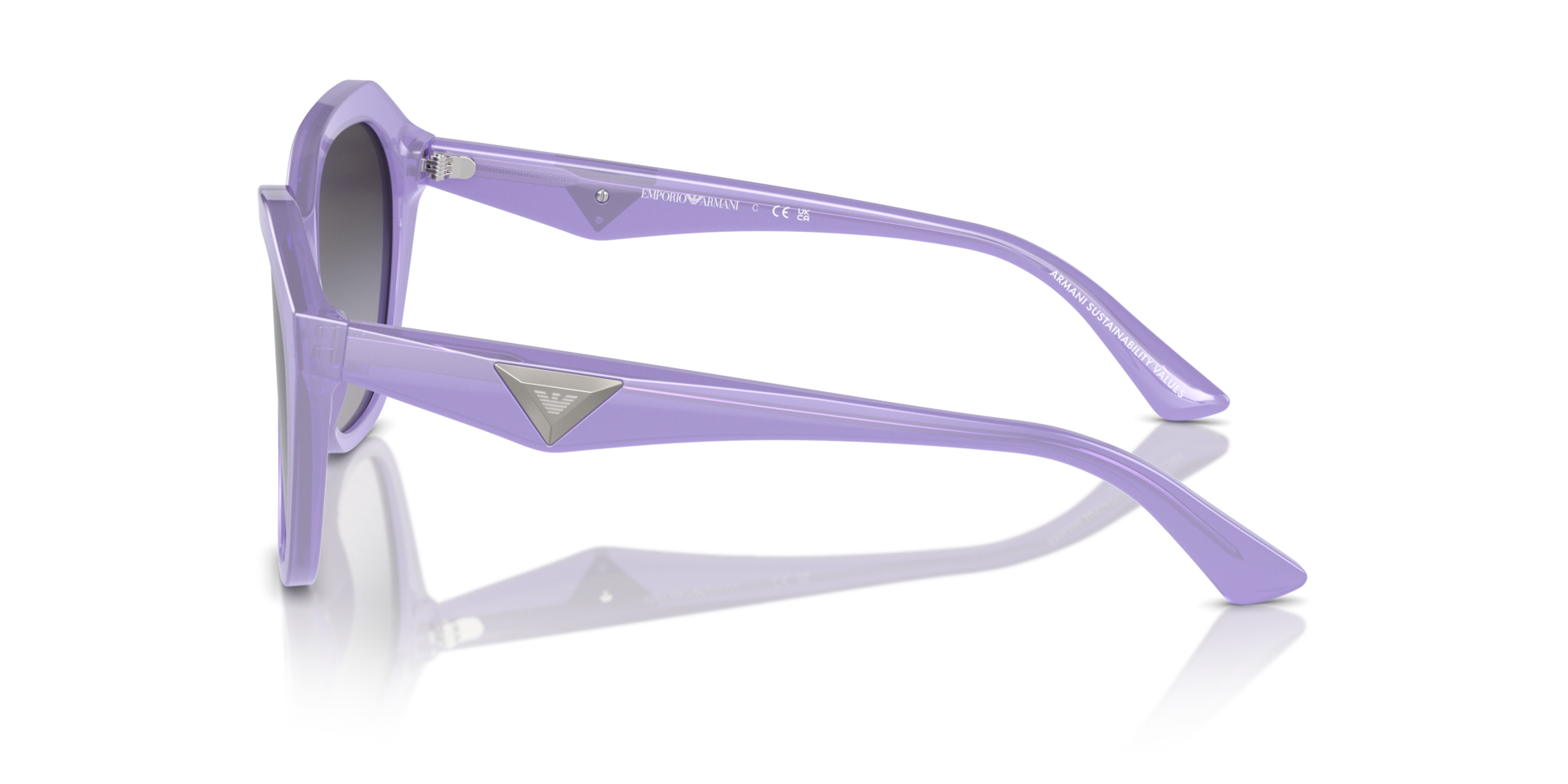 Das Bild zeigt die Sonnenbrille EA4221 61178G von der Marke Emporio Armani in flieder.