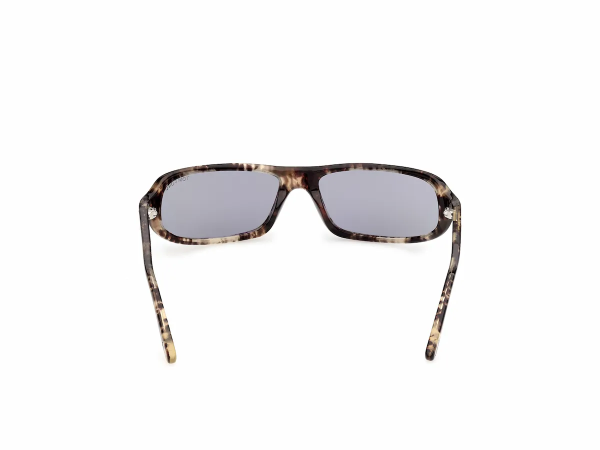 Zu sehen ist die Sonnenbrille FT1400 56A von der Marke Tom Ford