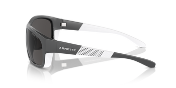 Das Bild zeigt die Sonnenbrille AN4337 275422 von der Marke Arnette in schwarz/weiß.