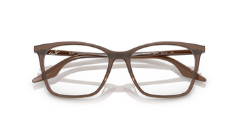 Auf diesem Bild sehen Sie die Korrektionsbrille von Ray Ban in der Farbe Braun.