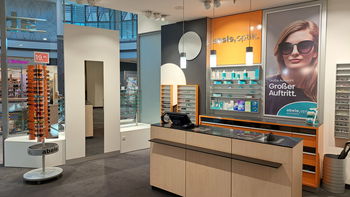 Das Bild zeigt den Kassenbereich unserer Filiale in Wetzlar im Forum Wetzlar.