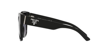 Das Bild zeigt die Sonnenbrille 0PR 17ZS 1AB09S von der Marke Prada in schwarz.