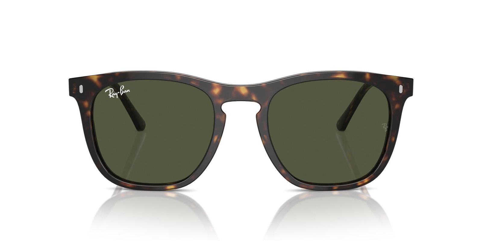 Das Bild zeigt die Sonnenbrille RB2210 902/31 von der Marke Ray-Ban in Havanna.